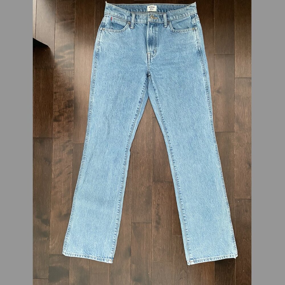SOLD ******* Aritzia Sunday Best jeans light blue denim straight leg